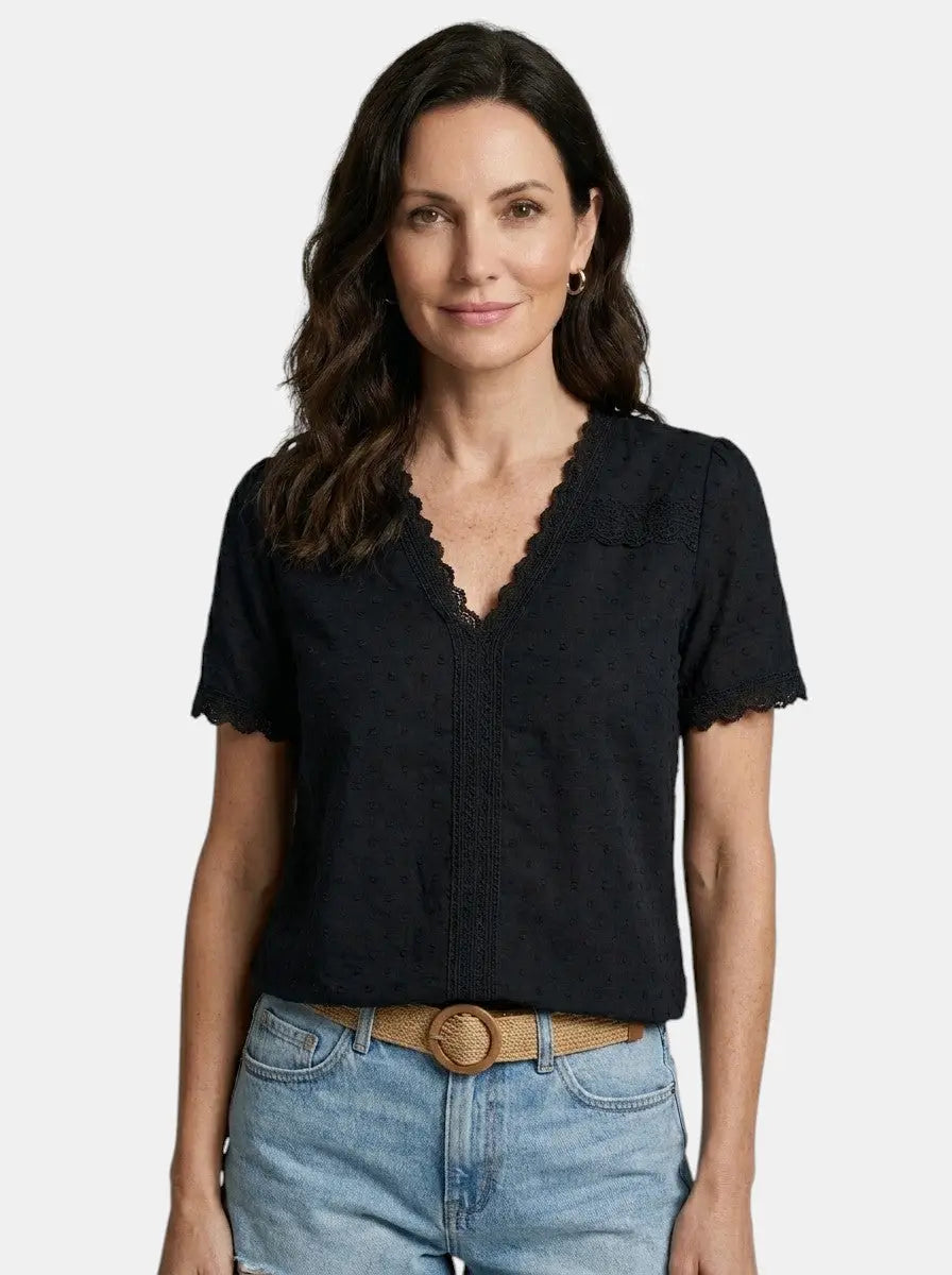 Joliea Mid Sleeve V-Neck T-Shirt