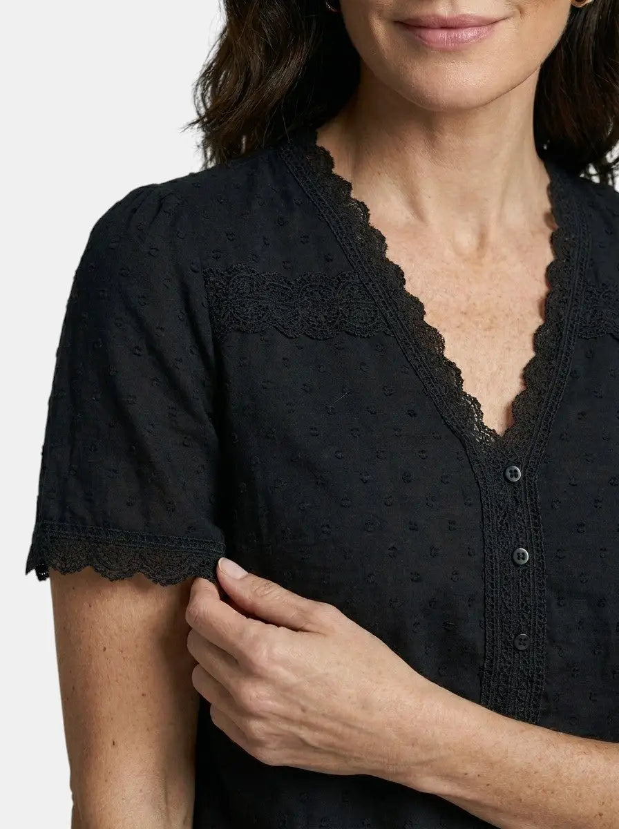Joliea Mid Sleeve V-Neck T-Shirt