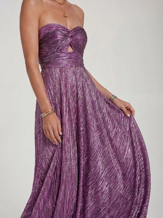 Gardena Shiny Fabric Gown