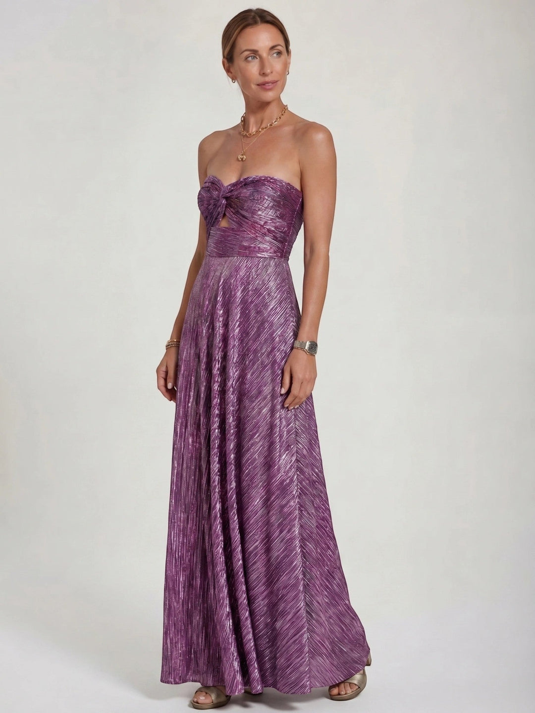 Gardena Shiny Fabric Gown