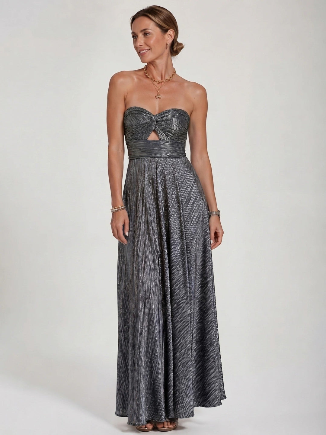 Gardena Shiny Fabric Gown