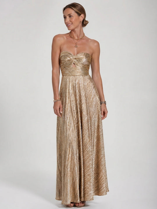 Gardena Shiny Fabric Gown