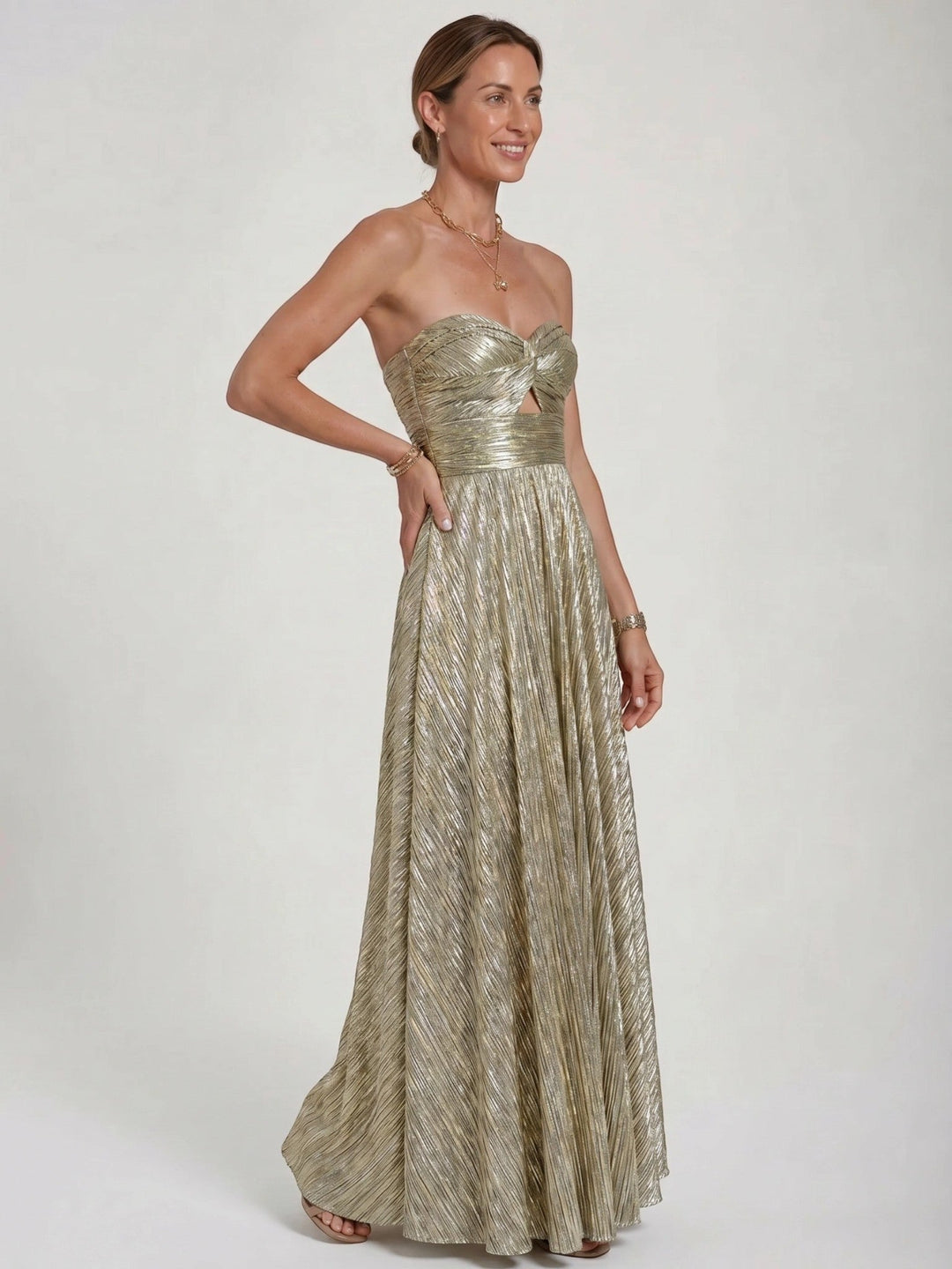 Gardena Shiny Fabric Gown